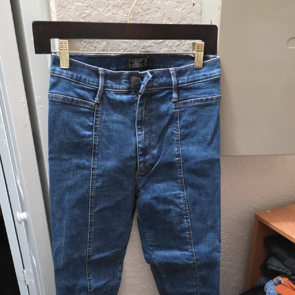 Abercrombie & Fitch Women's Blue Jeans,Ultra High RiseSkinny Ankle
